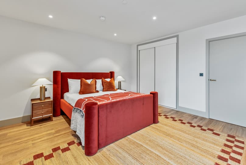 Flat 192