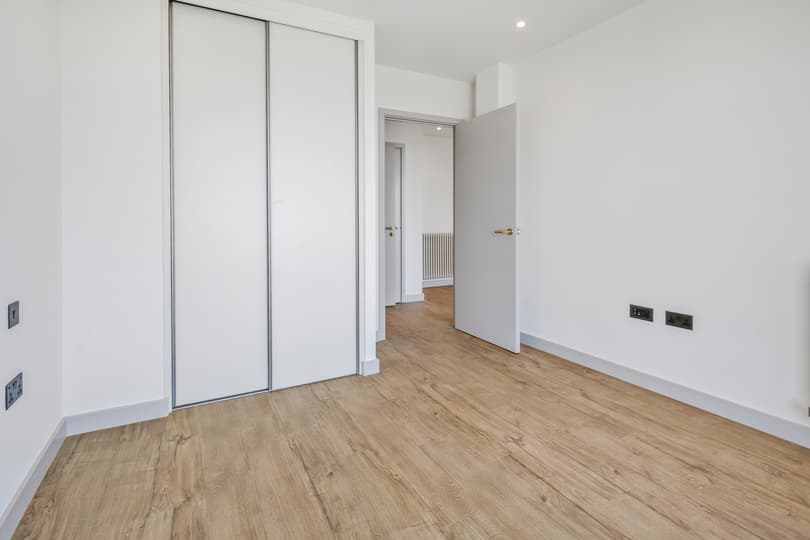 Apartment 190
