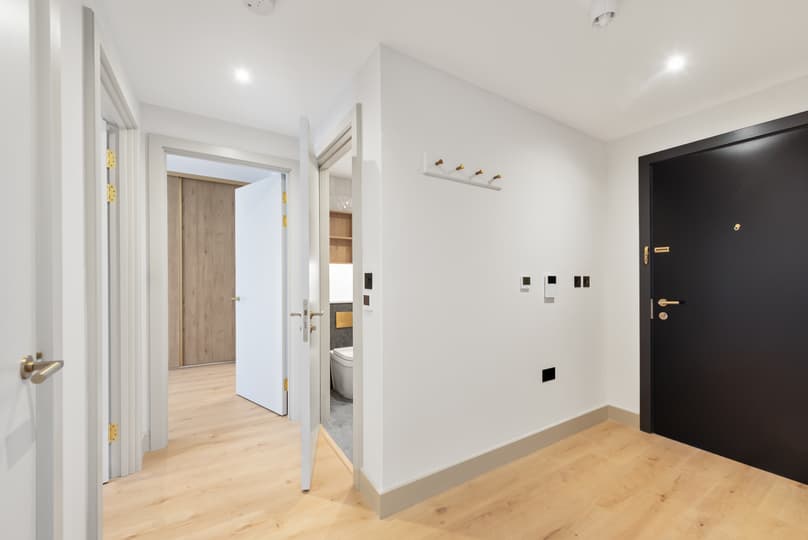 Flat 18