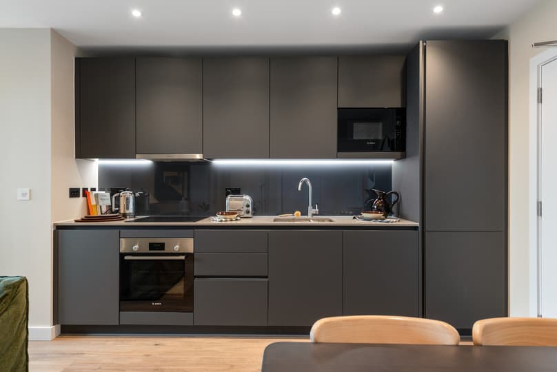 Apartment 1604