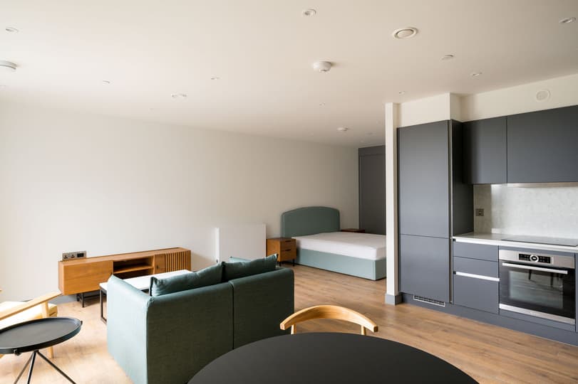 Flat 80