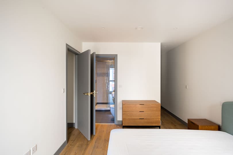 Flat 44
