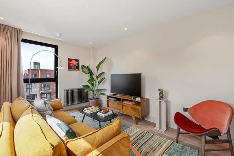 Flat 13