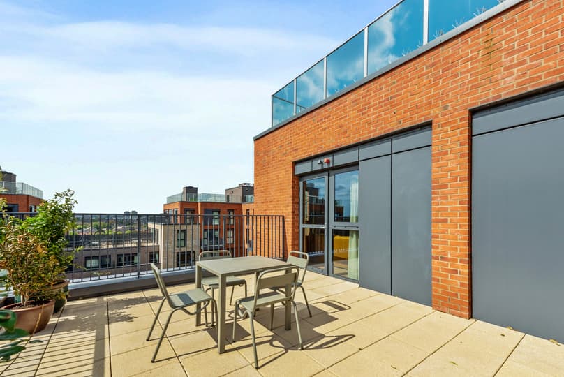 Flat 24