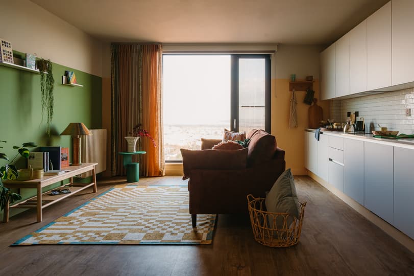 Apartment 21