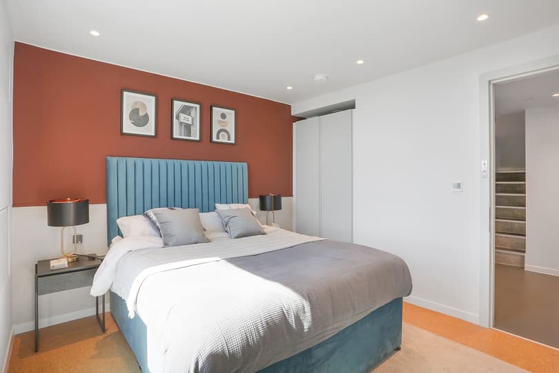 Flat 10